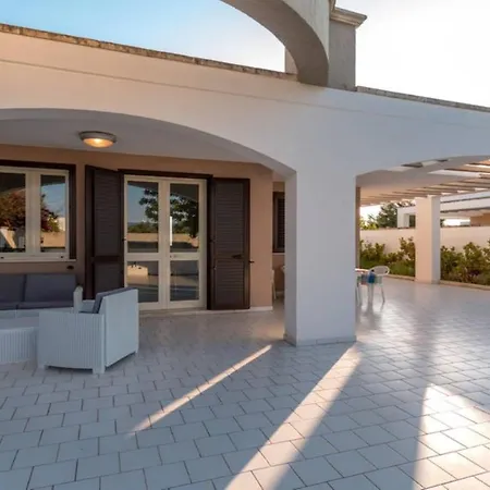 Refolo Villa *